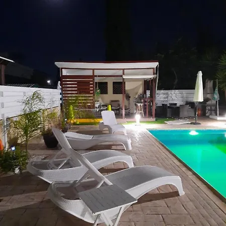 Anastassia Hébergement de vacances *